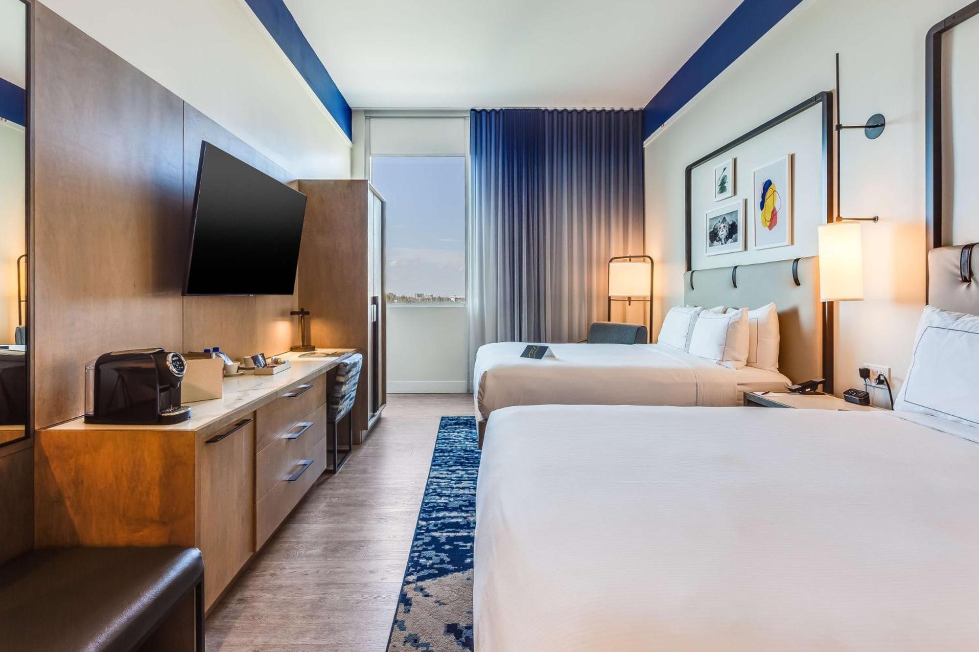 Serena Hotel Aventura Miami, Tapestry Collection By Hilton エクステリア 写真