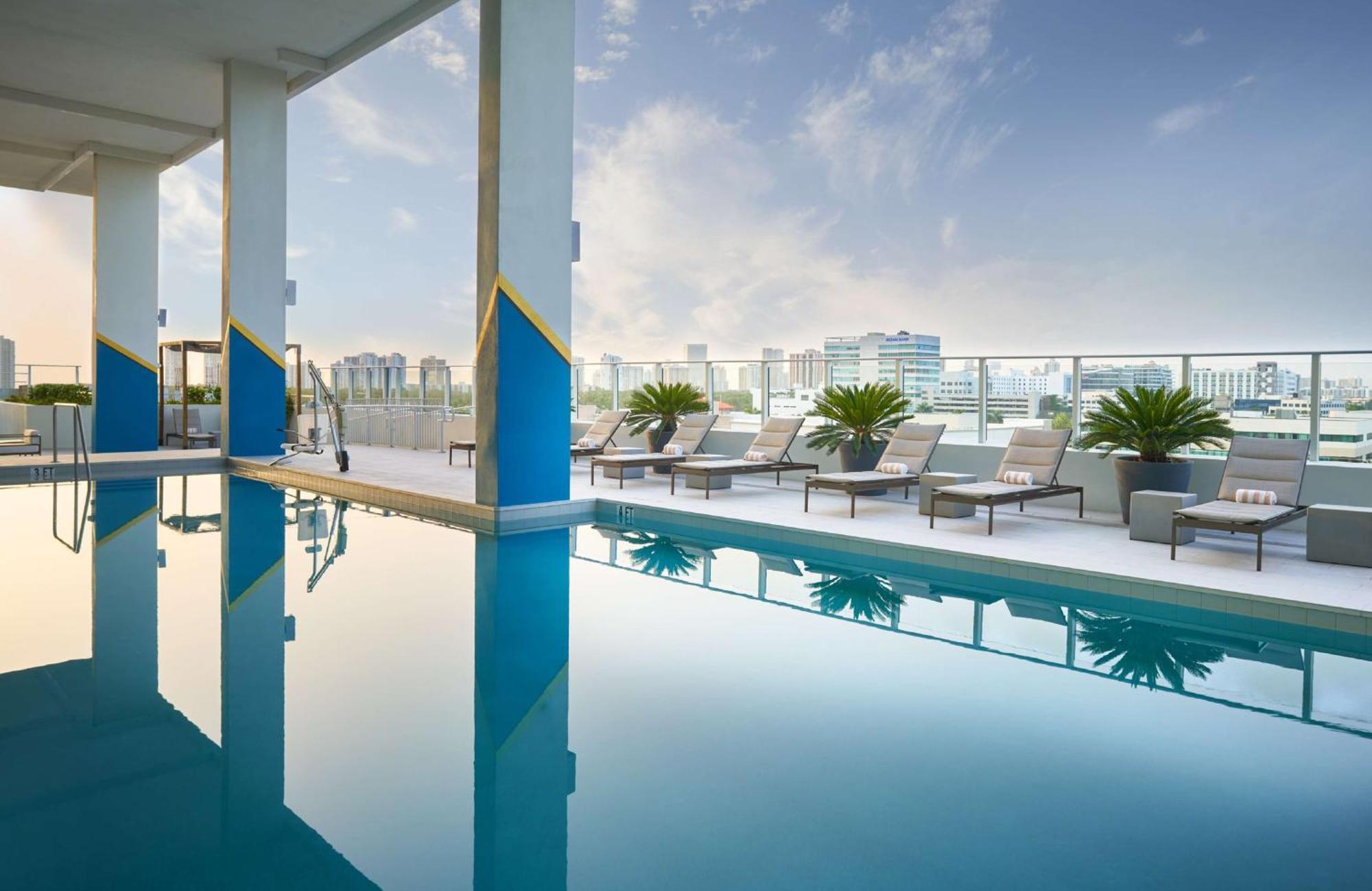 Serena Hotel Aventura Miami, Tapestry Collection By Hilton エクステリア 写真