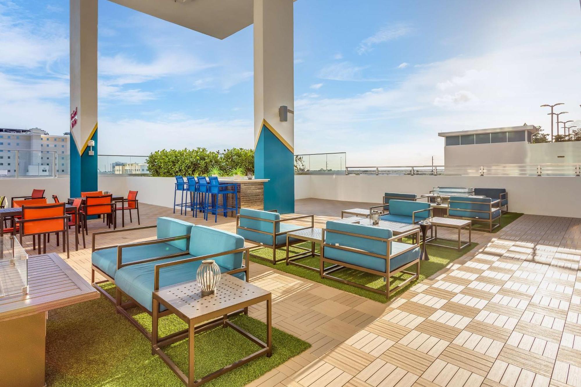 Serena Hotel Aventura Miami, Tapestry Collection By Hilton エクステリア 写真