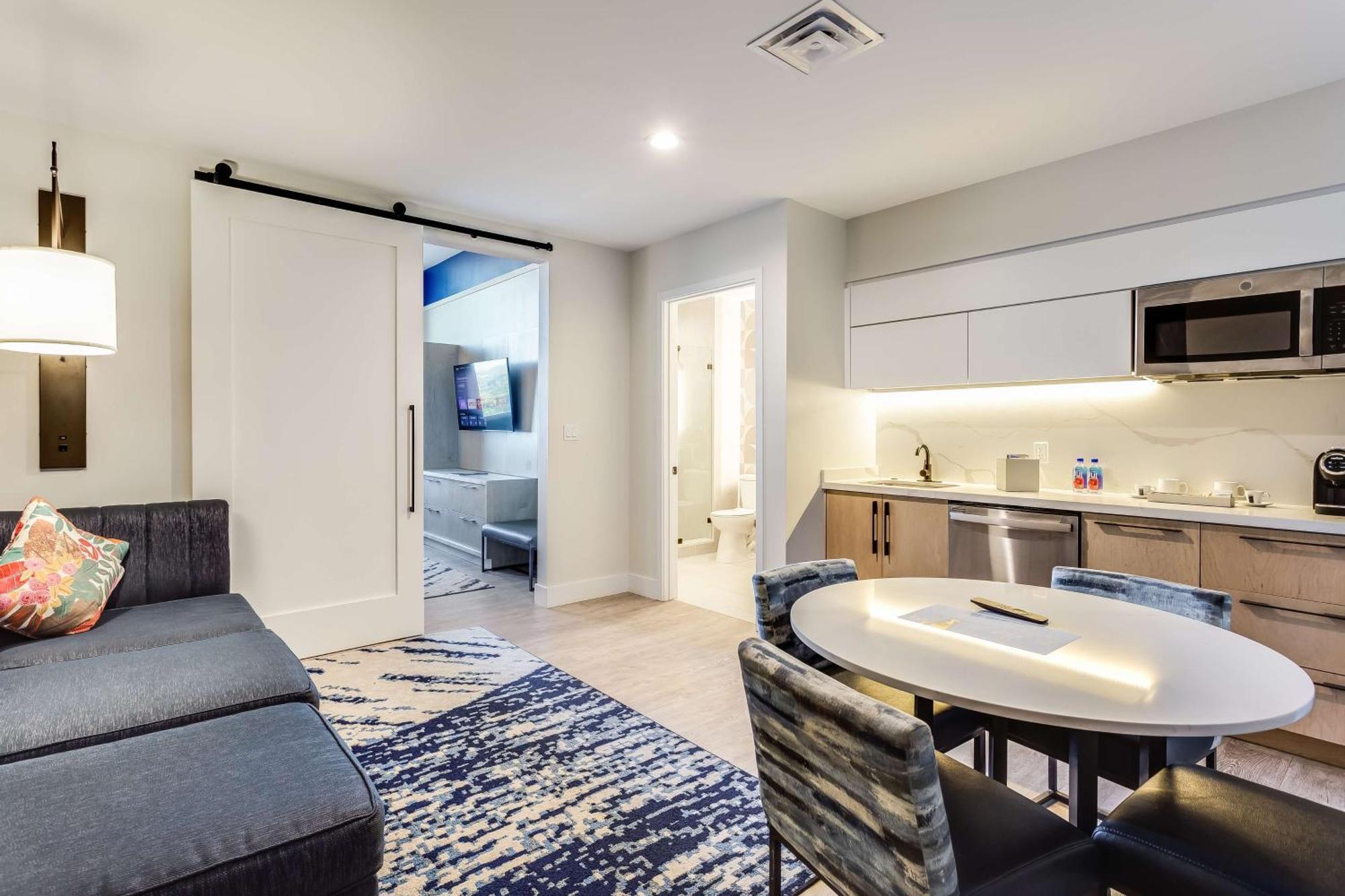Serena Hotel Aventura Miami, Tapestry Collection By Hilton エクステリア 写真