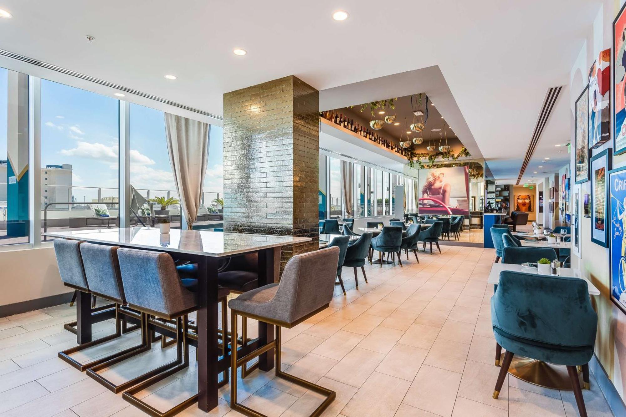 Serena Hotel Aventura Miami, Tapestry Collection By Hilton エクステリア 写真